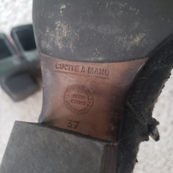 Womans bootie 7 - Picture 2 of 6